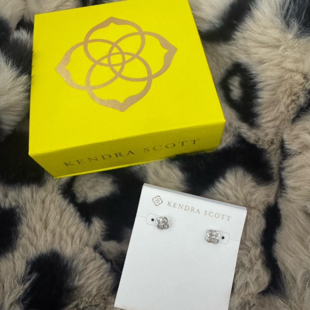 Kendra Scott Silver Earrings